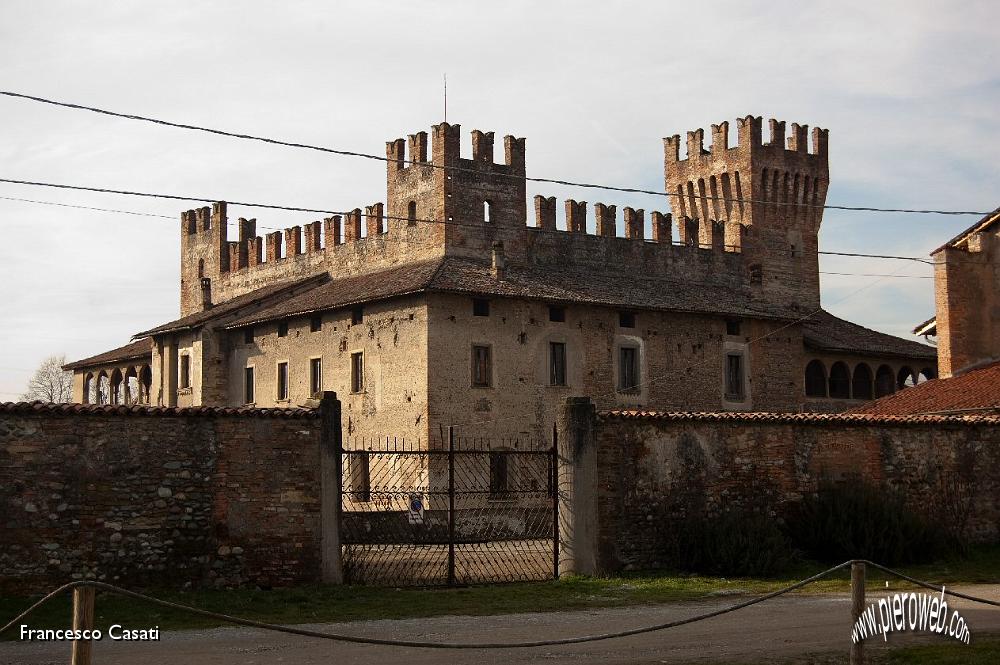 013 Altra veduta del castello.jpg